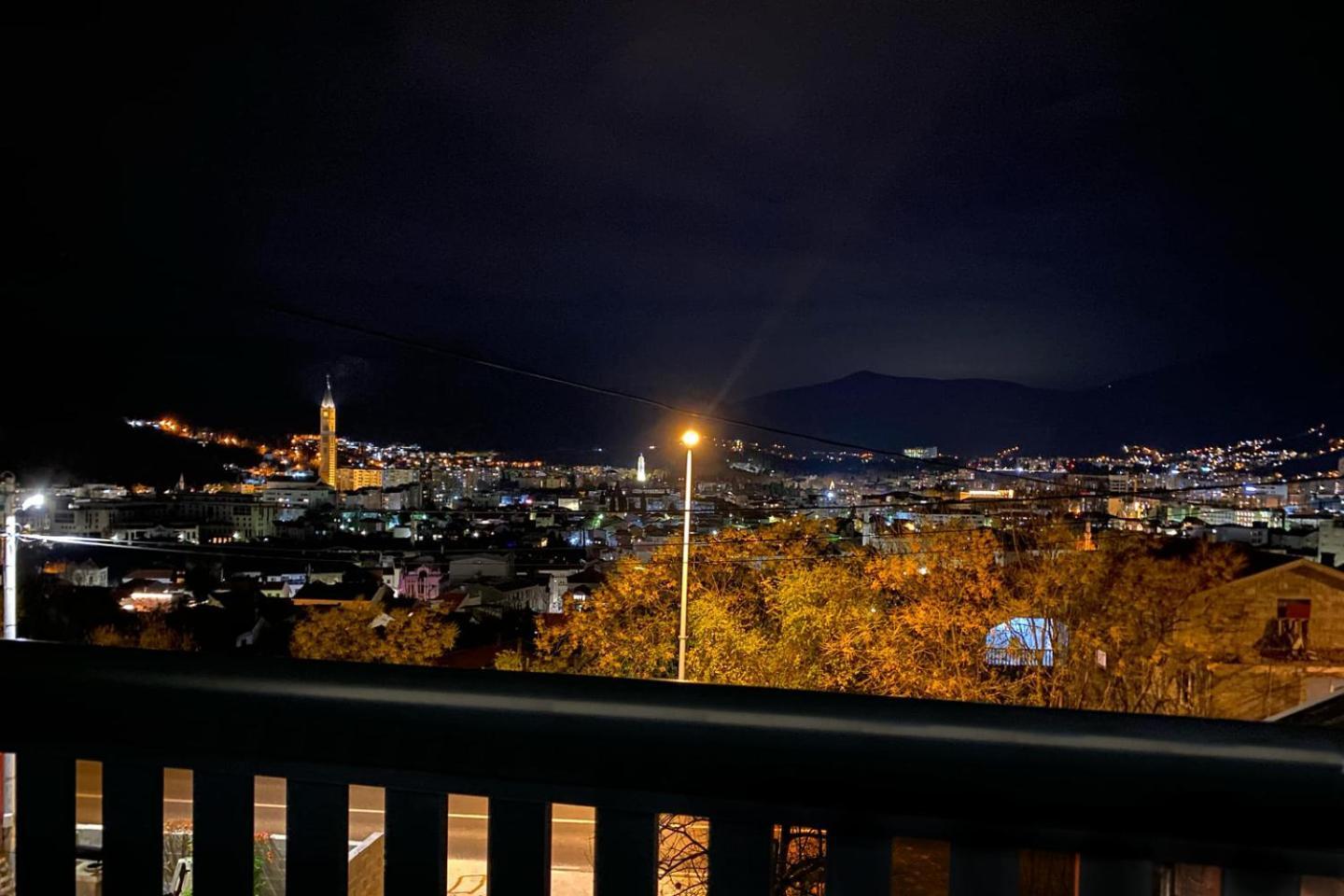 Farah Apartment Mostar Bagian luar foto